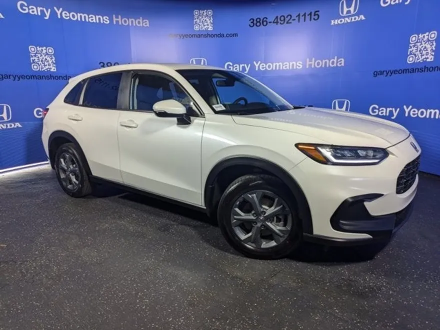 2026 Honda HR-V LX photo 1