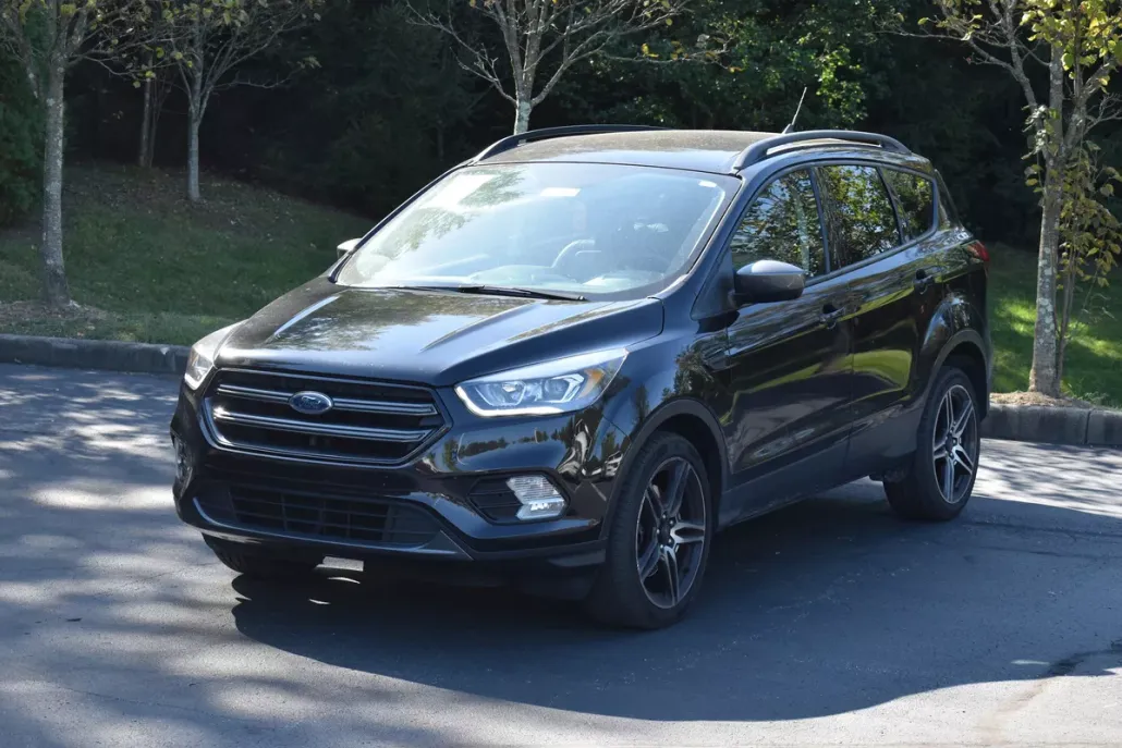 2019 Ford Escape SEL photo 1