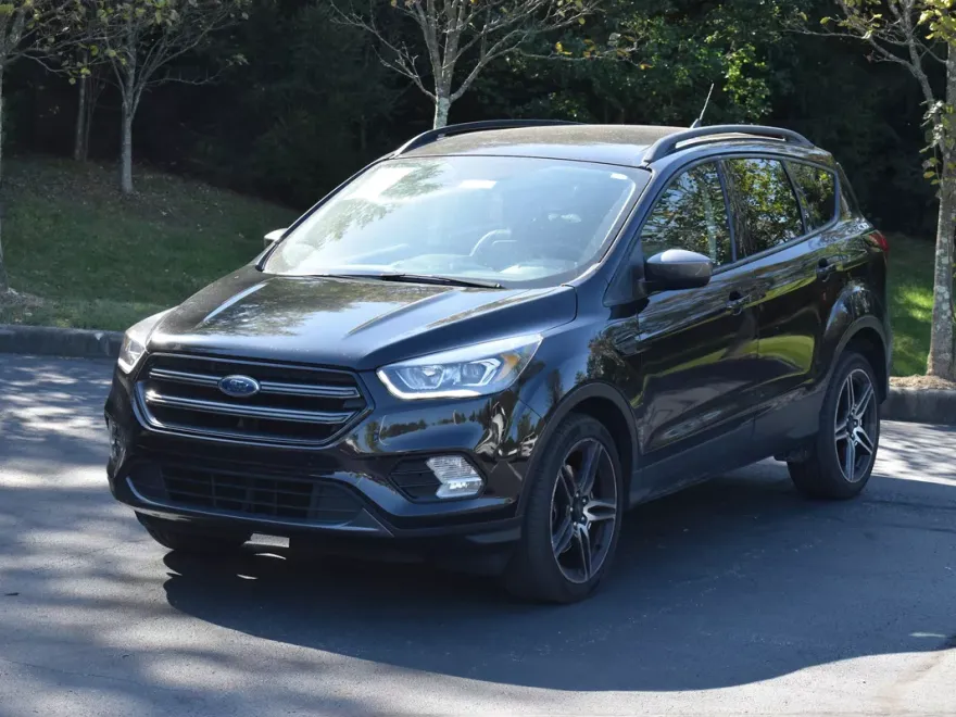2019 Ford Escape SEL photo 1