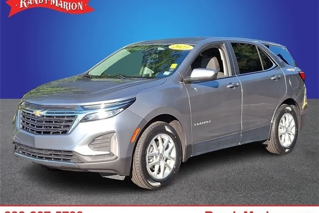 2023 Chevrolet Equinox LT photo 1