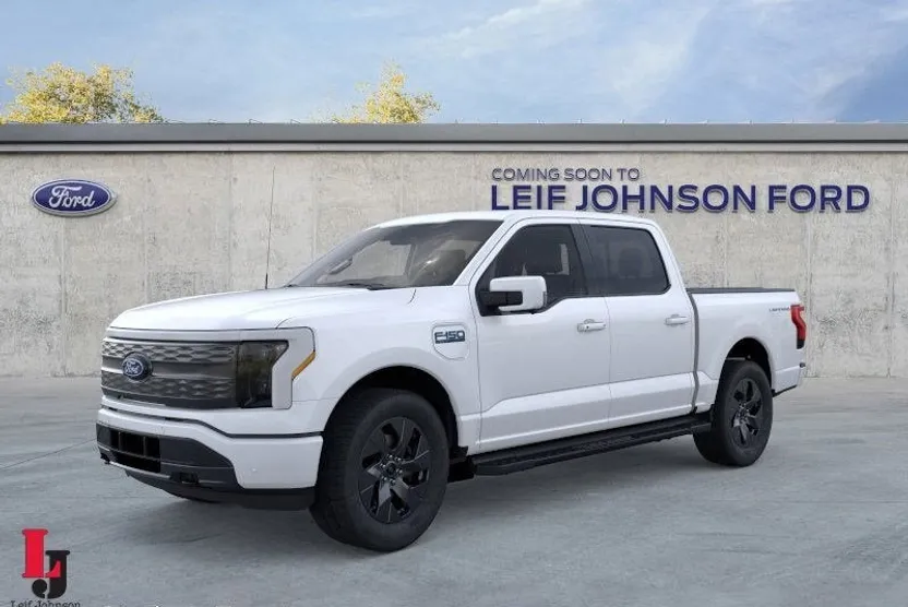 2025 Ford F-150 Lightning Lariat photo 1