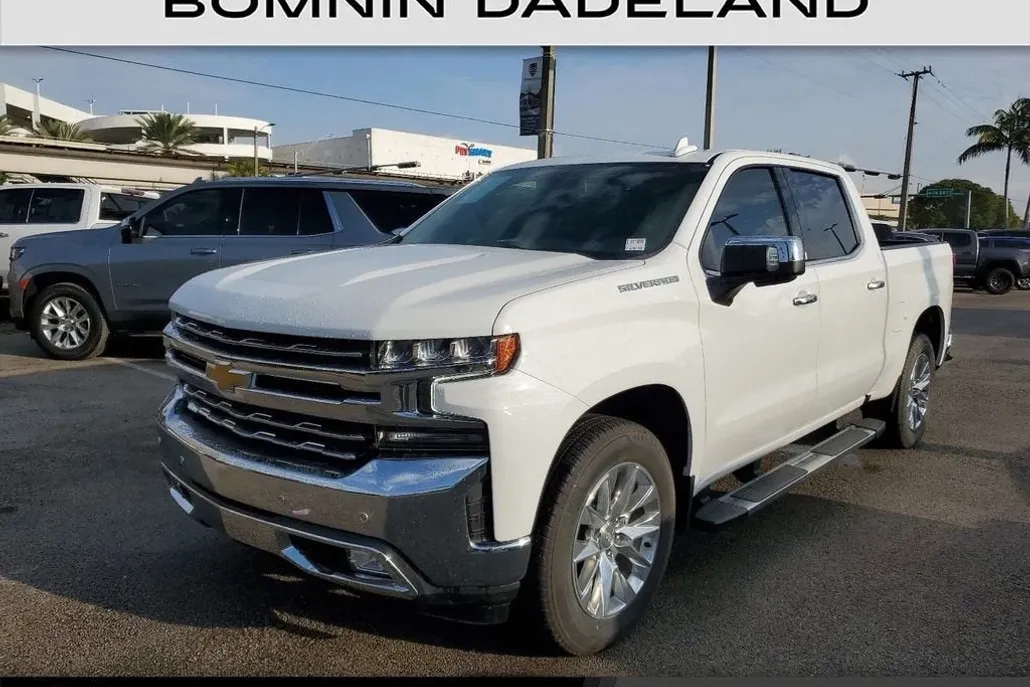 2022 Chevrolet Silverado 1500 LTZ photo 1