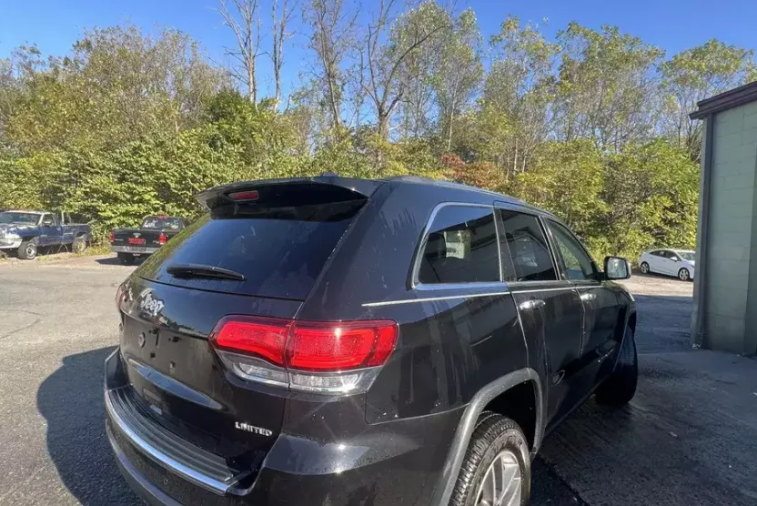 2021 Jeep Grand Cherokee Limited photo 1
