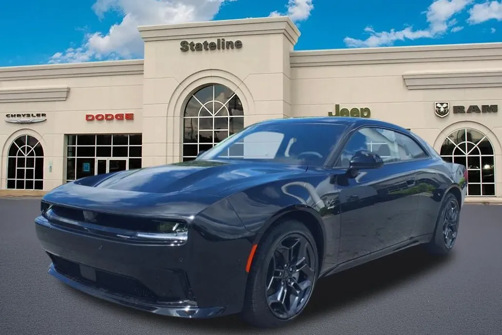 2025 Dodge Charger R/T photo 1