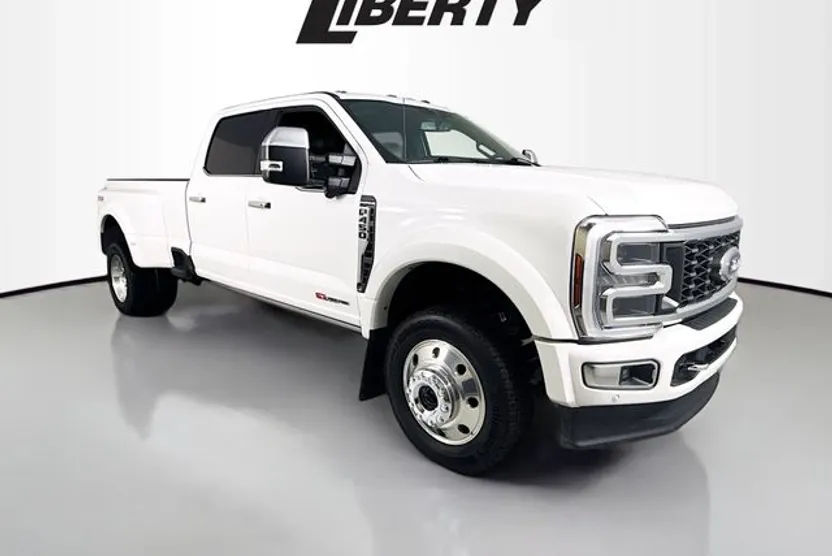 2024 Ford F-450 photo 1