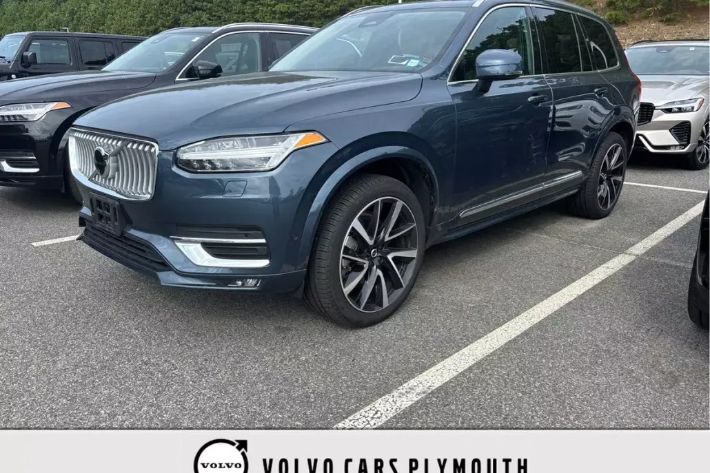 2024 Volvo XC90 Plus photo 1