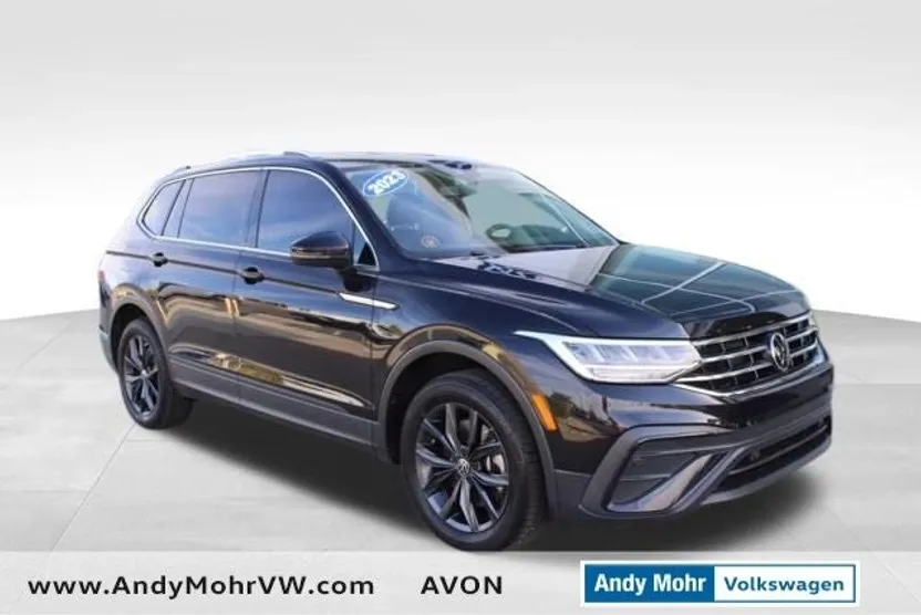 2023 Volkswagen Tiguan SE photo 1