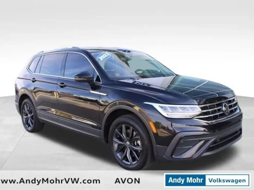 2023 Volkswagen Tiguan SE photo 1