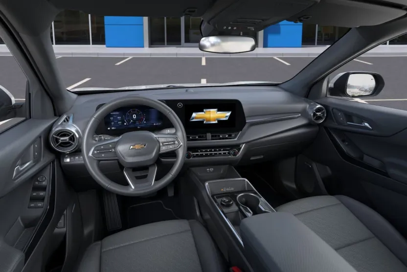 2026 Chevrolet Equinox LT photo 1
