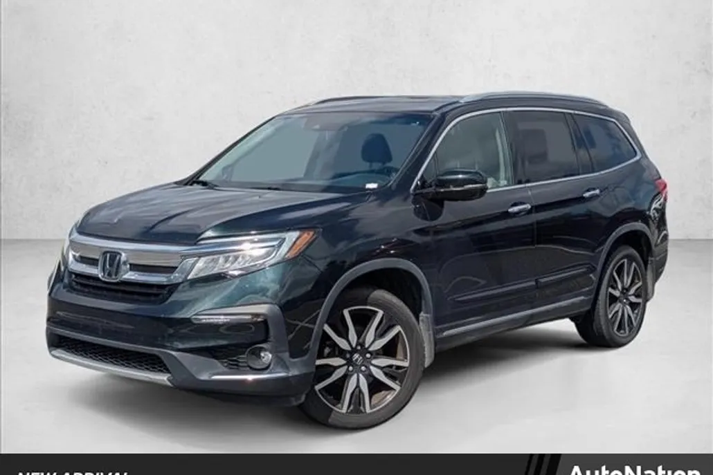 2021 Honda Pilot Touring photo 1