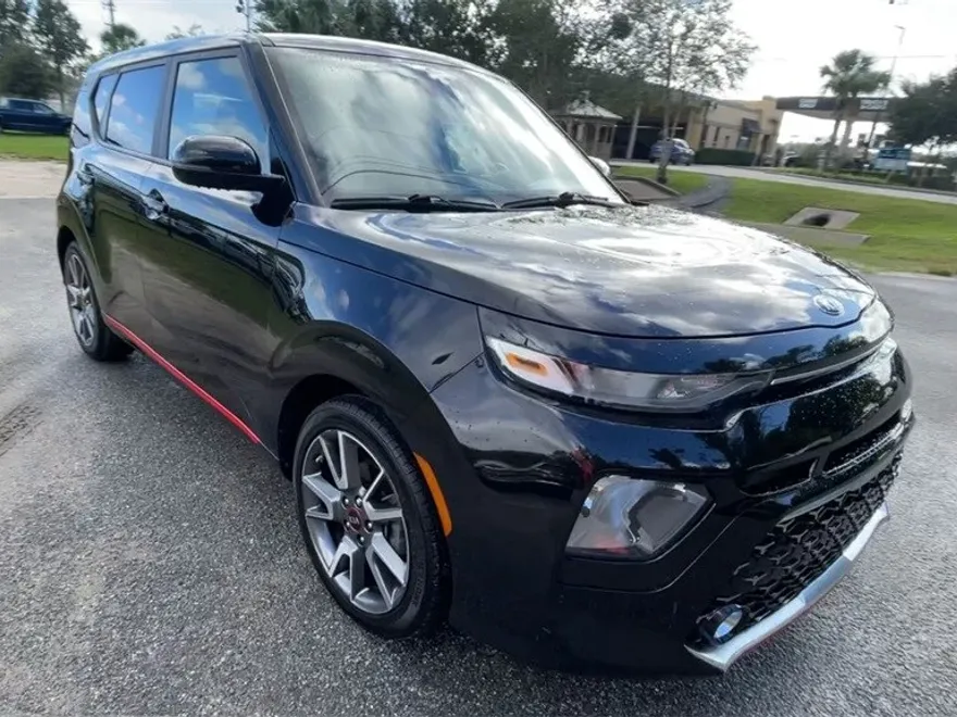 2021 Kia Soul GT-Line photo 1