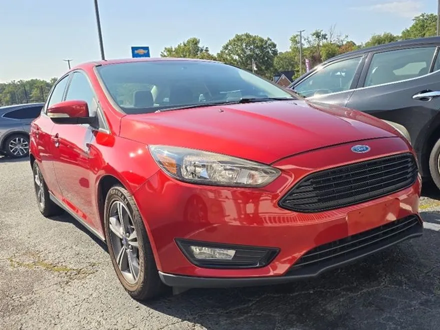 2018 Ford Focus SE photo 1