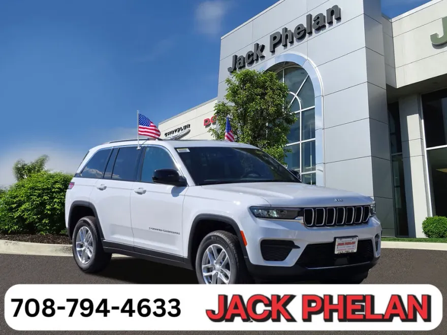 2025 Jeep Grand Cherokee Laredo photo 1