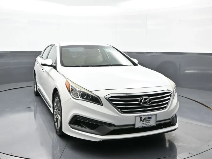 2017 Hyundai Sonata Sport photo 1