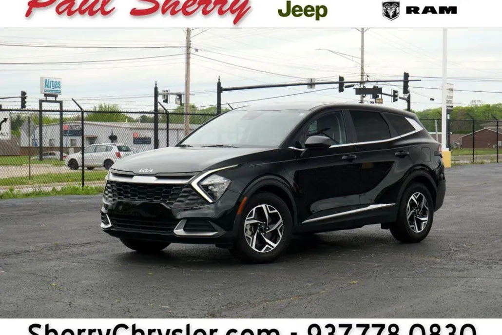 2023 Kia Sportage LX photo 1
