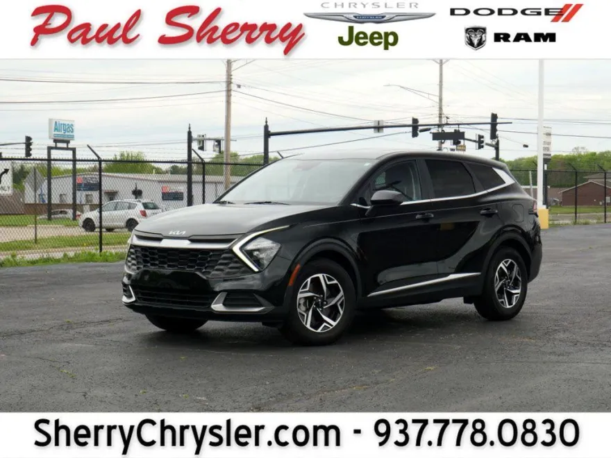 2023 Kia Sportage LX photo 1