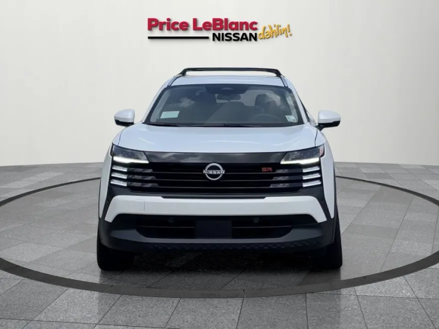 2025 Nissan Kicks SR photo 1