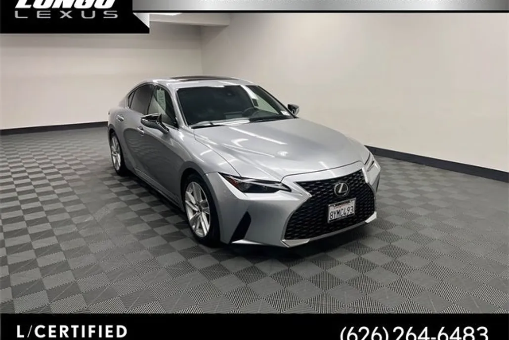2021 Lexus IS 300 photo 1