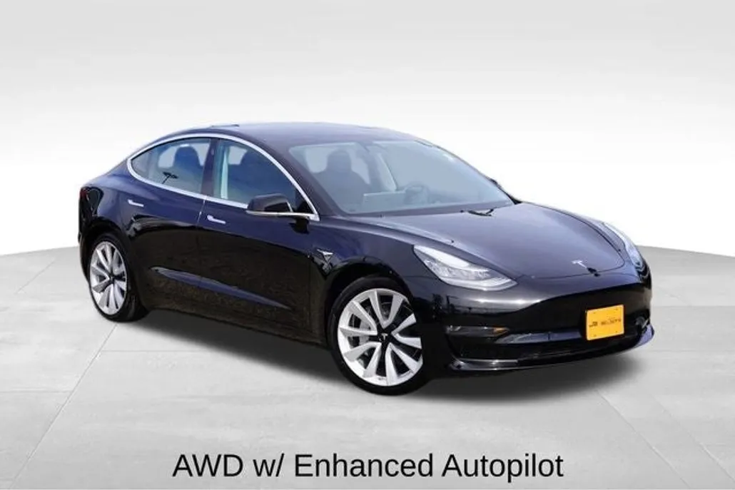 2020 Tesla Model 3 Long Range photo 1