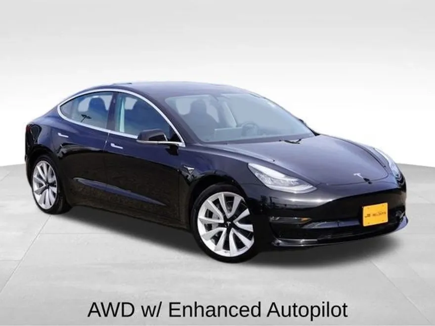 2020 Tesla Model 3 Long Range photo 1