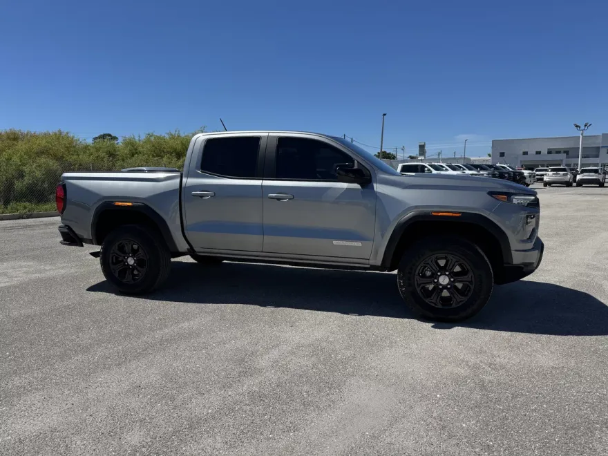 2023 Gmc Canyon Elevation photo 1