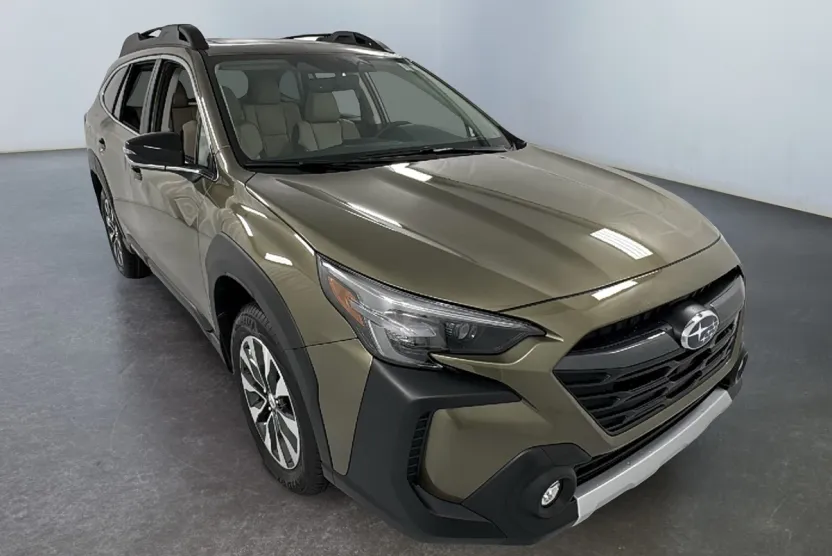 2025 Subaru Outback Limited photo 1