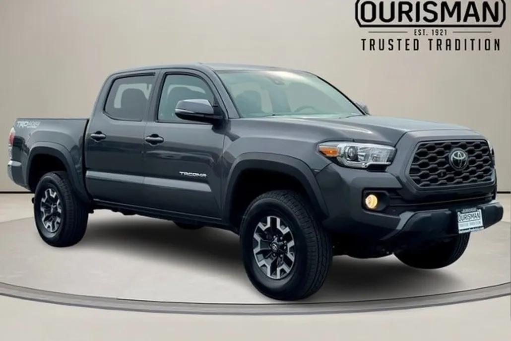2023 Toyota Tacoma TRD Off-Road photo 1
