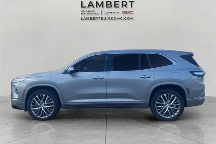 2026 Buick Enclave Avenir photo 1