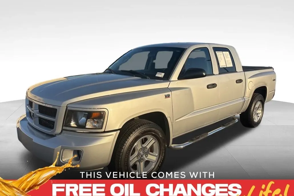 2011 Dodge Dakota SXT SLT photo 1