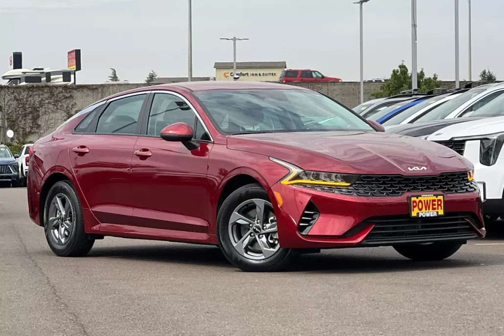 2024 Kia K5 LXS photo 1