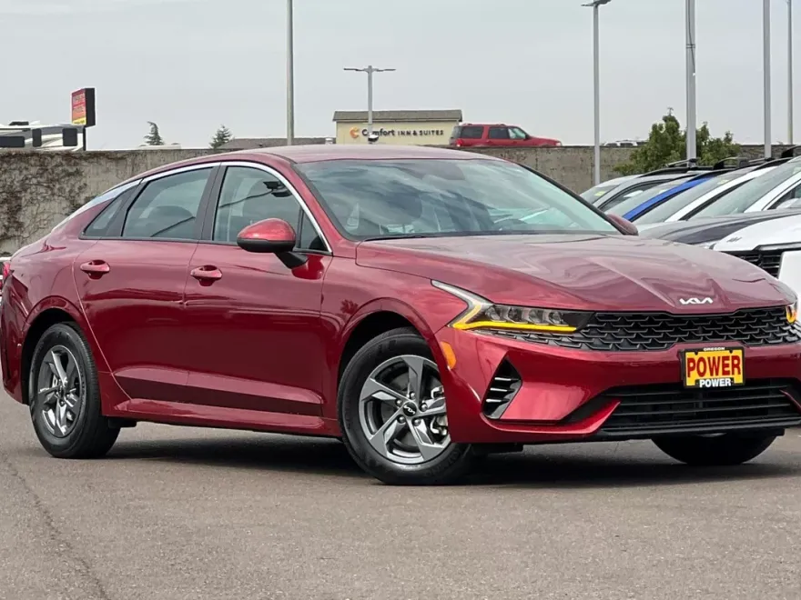 2024 Kia K5 LXS photo 1
