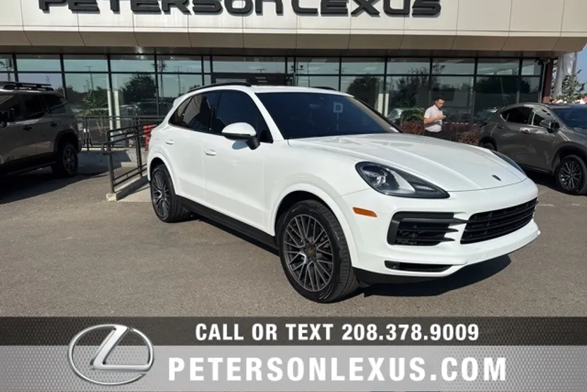 2019 Porsche Cayenne Base photo 1