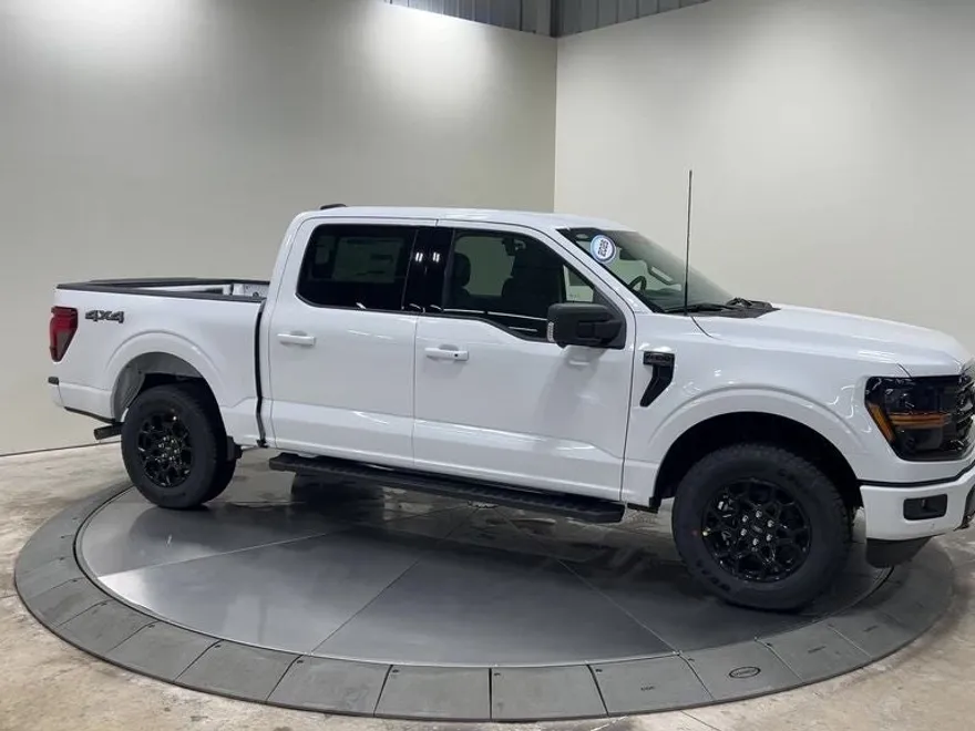 2025 Ford F-150 XLT photo 6