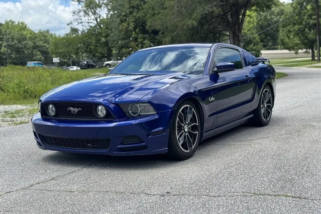 2014 Ford Mustang GT Premium photo 1
