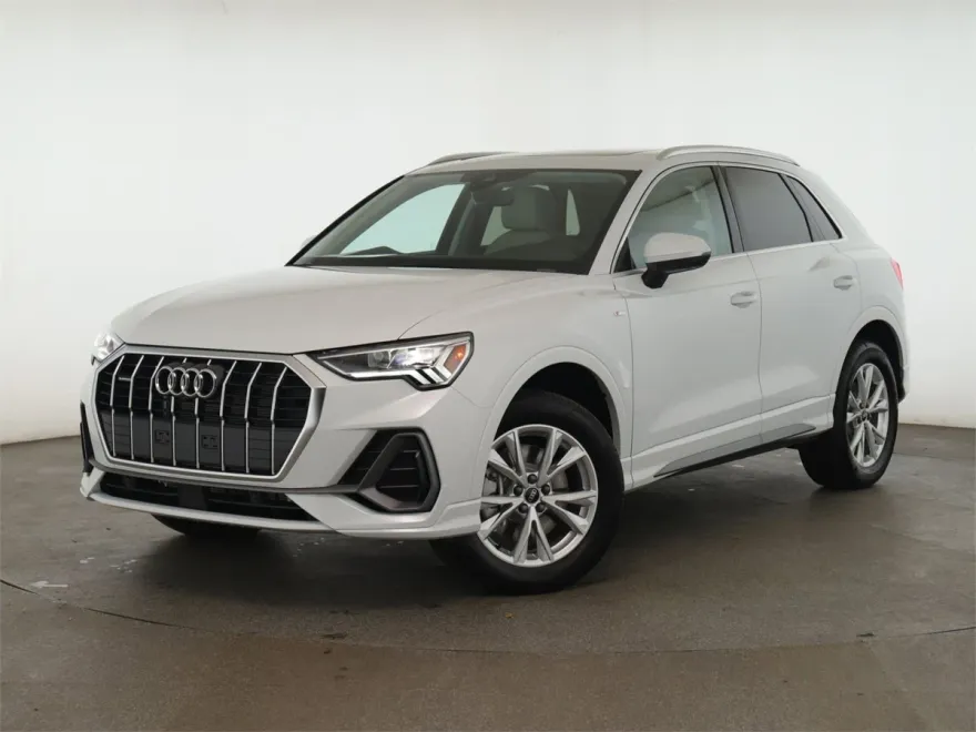 2025 Audi Q3 S line Premium Plus photo 1