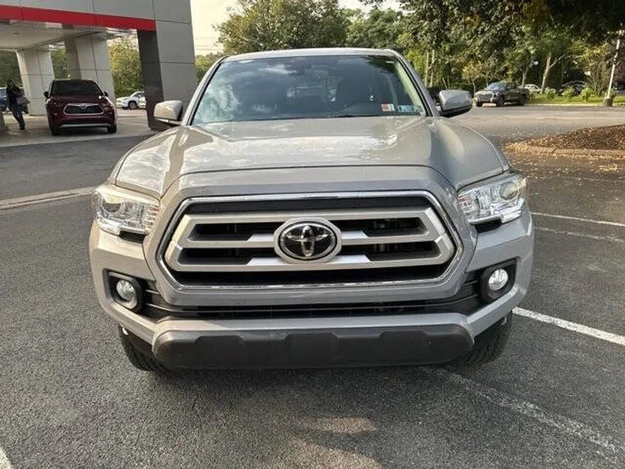 2021 Toyota Tacoma SR5 V6 photo 1