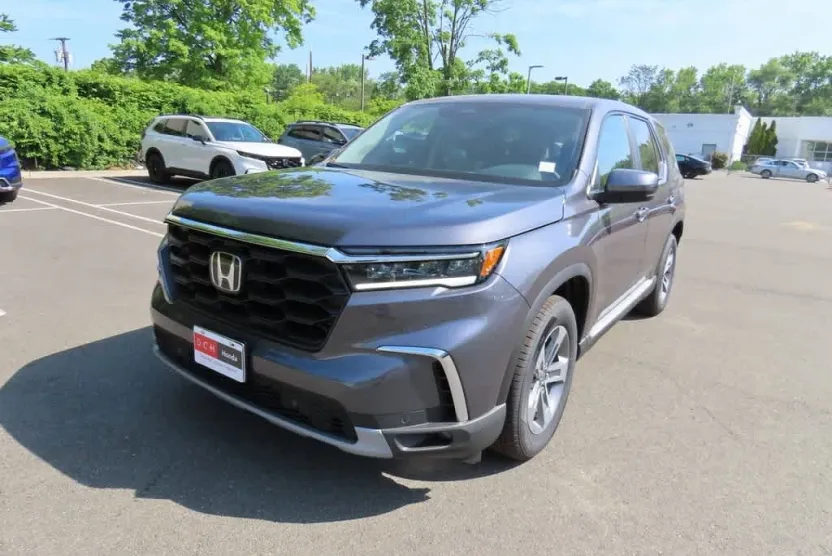 2025 Honda Pilot EX-L photo 1