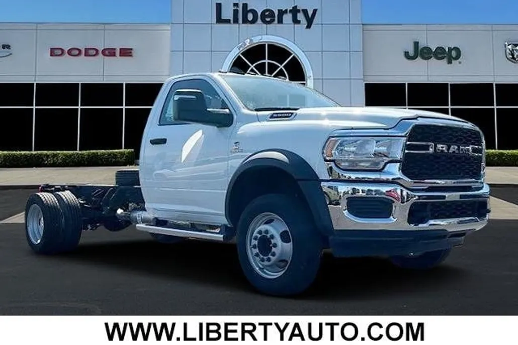 2024 Ram 5500 Tradesman photo 1