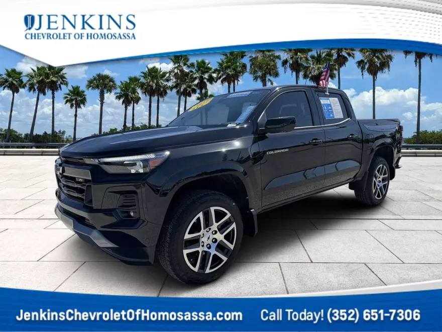 2023 Chevrolet Colorado Z71 photo 1