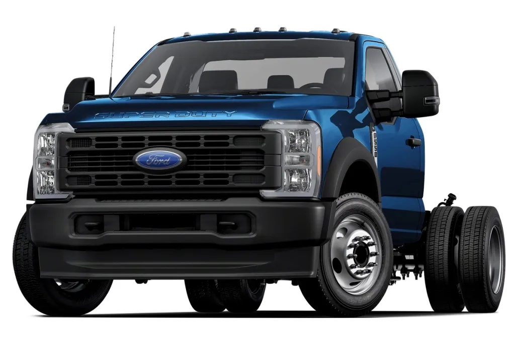 2025 Ford F-550 photo 1