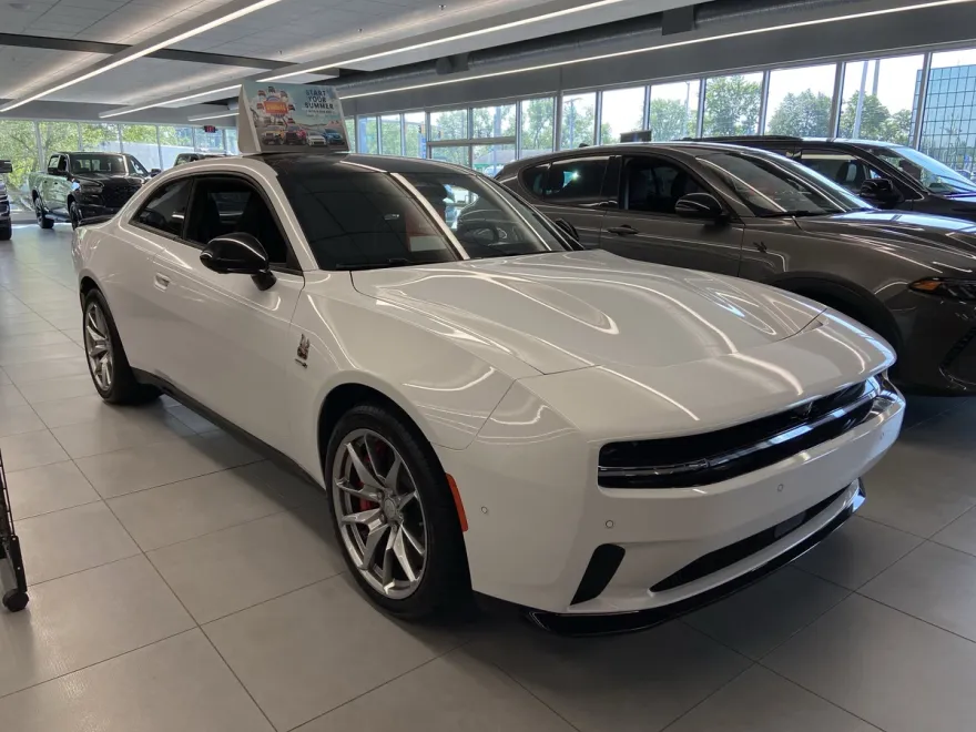 2024 Dodge Charger Daytona Scat Pack photo 1