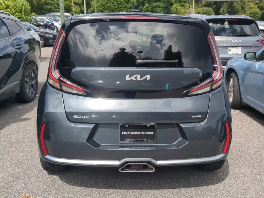 2023 Kia Soul GT-Line photo 1