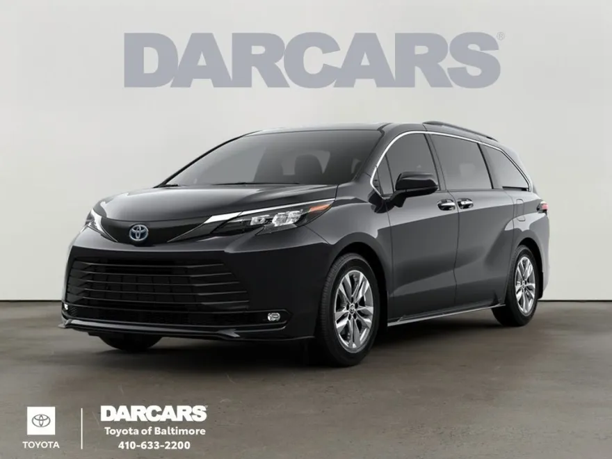 2025 Toyota Sienna XLE photo 1