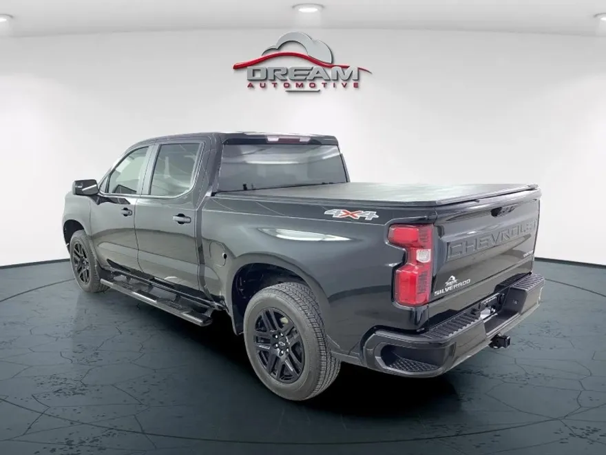 2023 Chevrolet Silverado Custom photo 1