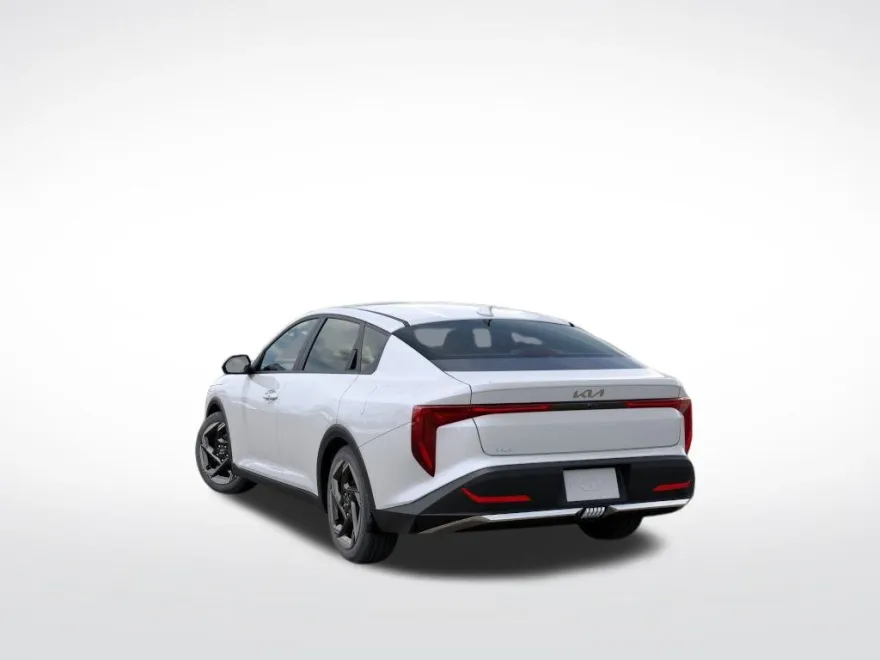 2025 Kia K4 EX photo 1