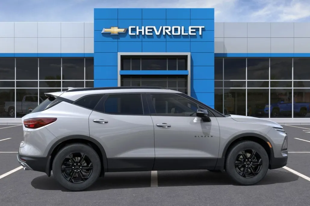 2025 Chevrolet Blazer 3LT photo 1