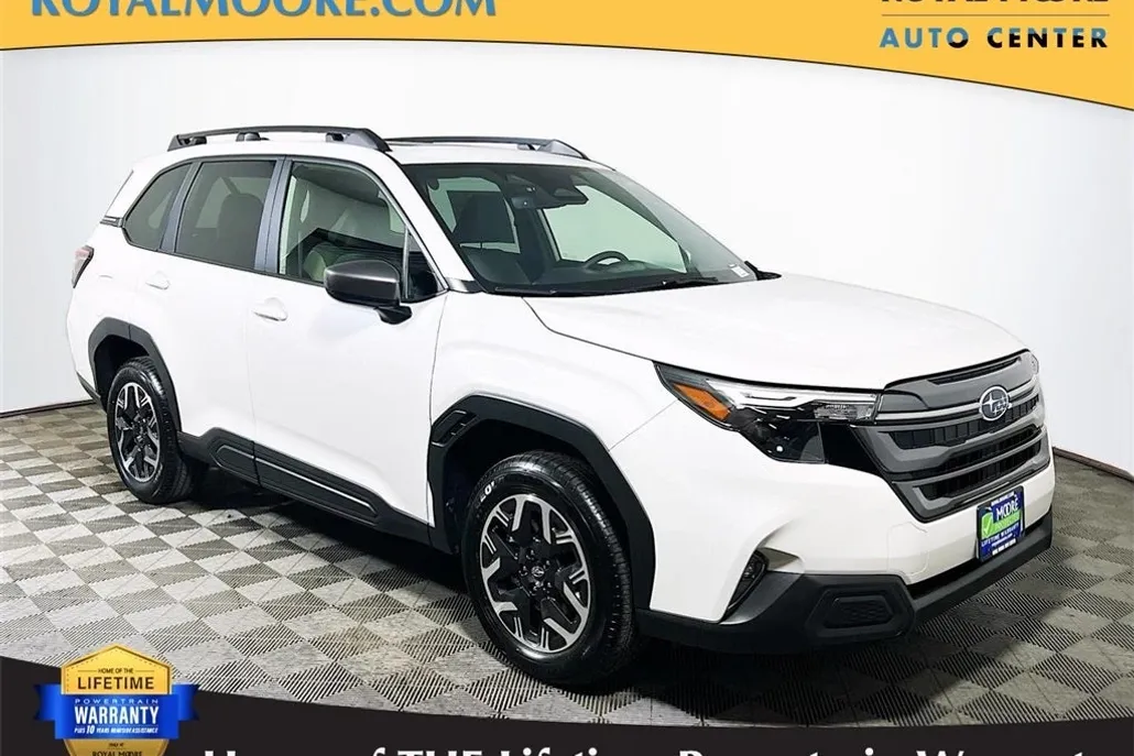 2025 Subaru Forester Premium photo 1