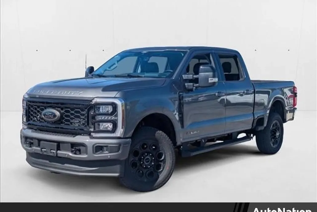 2025 Ford F-250 Lariat photo 1