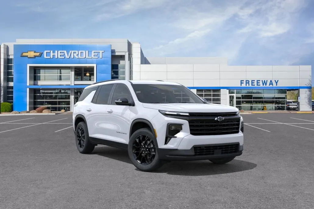 2026 Chevrolet Traverse 1LT photo 1