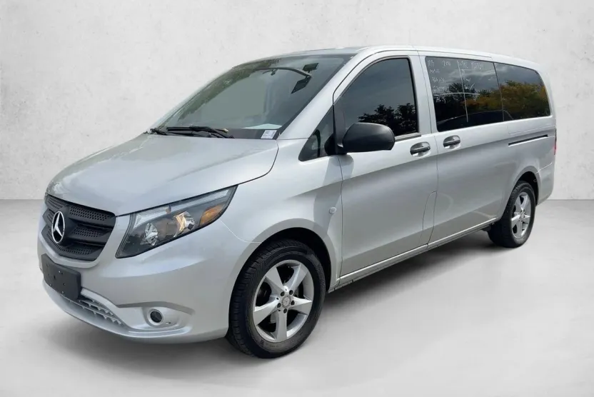 2016 Mercedes Benz Metris Passenger Van photo 1